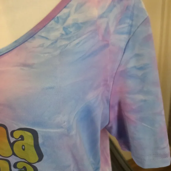 Pastel Tie-Dye "Mama" Short Sleeve Tee - Pink & Blue V-neck Leopard Graphic Tee - Picture 3 of 6